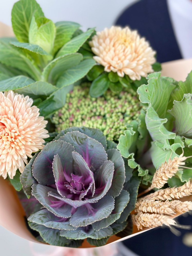 ОСЕННИЙ БУКЕТ С АСТРОЙ И БРАССИКОЙ ОСЕННИЙ БУКЕТ С АСТРОЙ И БРАССИКОЙ